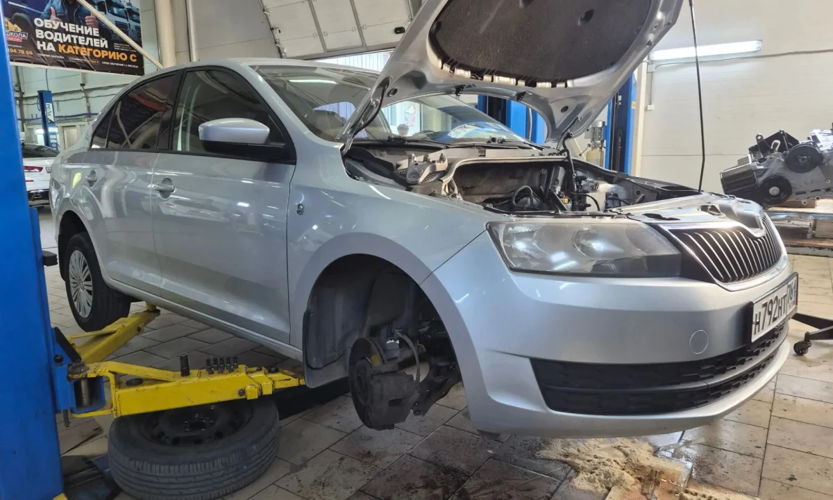 Замена двигателя Skoda Rapid двигатель CFNA 1.6