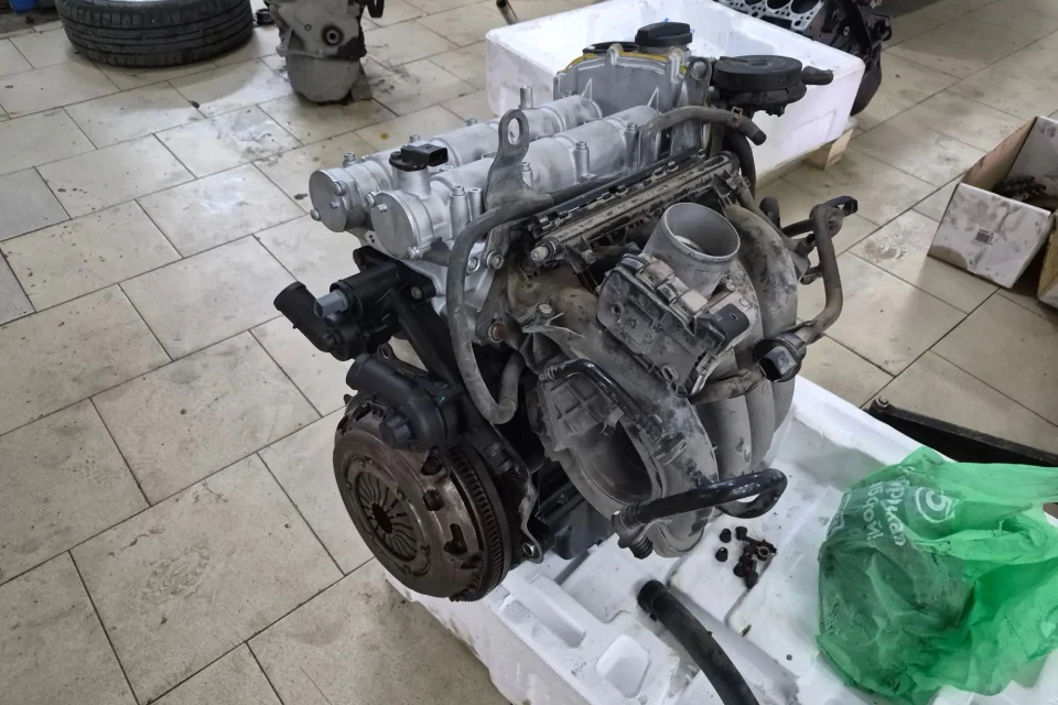 Замена двигателя Volkswagen Polo седан двигатель CFNA 1.6
